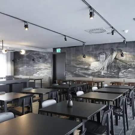 Hotel Skuggi By Keahotels 3*